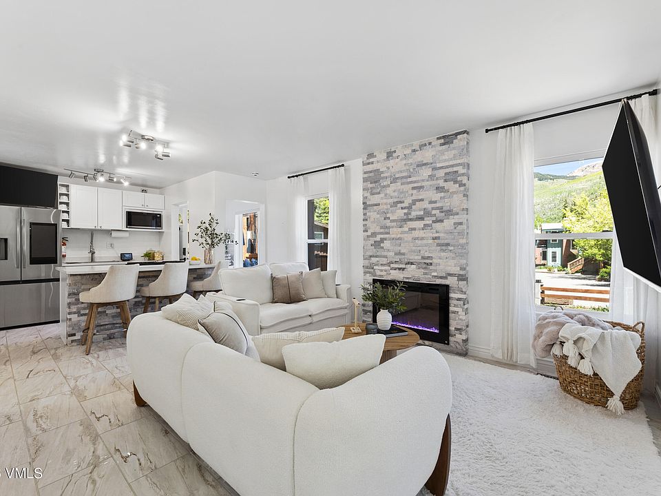 1st image of 4255 Columbine Way Unit 16