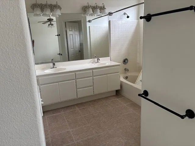 3 bed, 2.5 bath, 1131 sqft, $3,550 — Photo 4