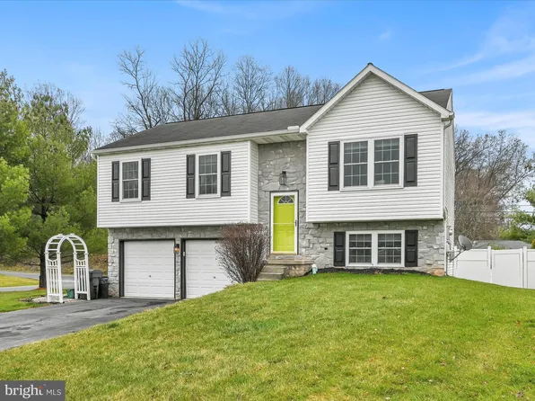 101 Skipjack Way, Bainbridge, PA 17502