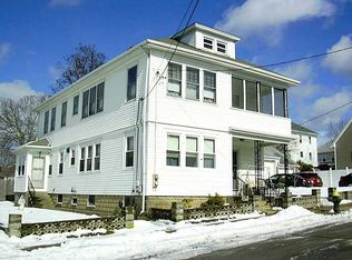 28 Magdalene St, Providence, RI 02909