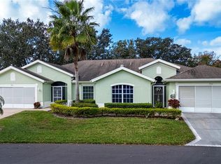 902 Staffordshire Ln #6, Sun City Center, FL 33573