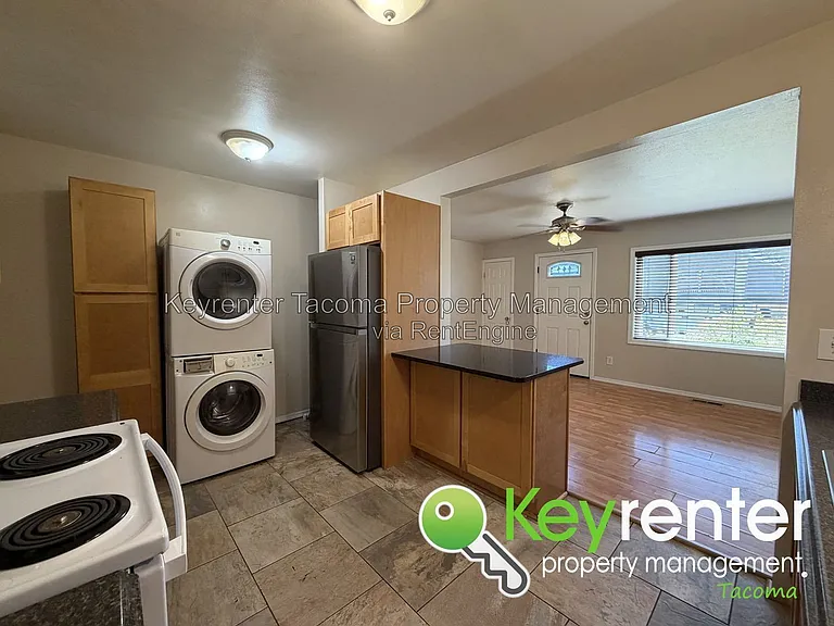 3622 E Howe St — Photo 5