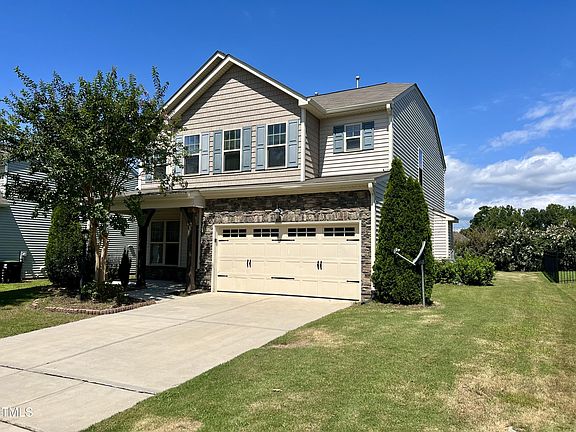 2nd image of 252 Naples Ln