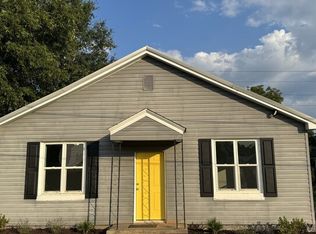 17 Hunt St, Greenville, SC 29611