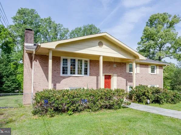 4630 Holly Ave, Fairfax, VA 22030