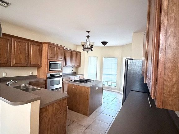 4th image of 5214 Spring Brook Dr