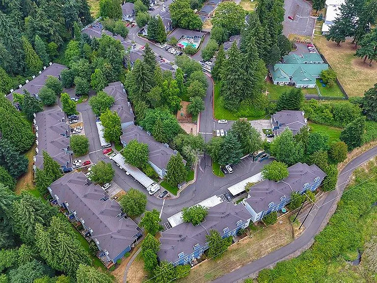 Creekside Village — Photo 39