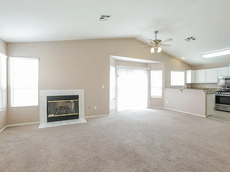 8021 Mount Royal Ct — Photo 3