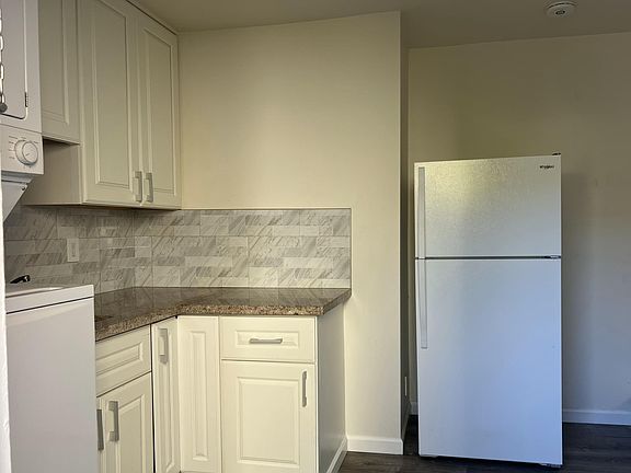 5th image of 2980 Dublin Dr