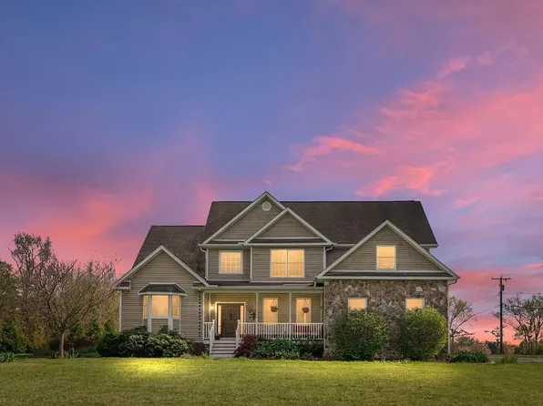 1097 Underwood Rd, Sykesville, MD 21784