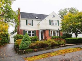34 Leslie Rd, Newton, MA 02466
