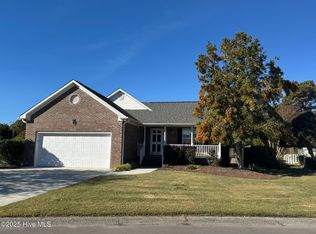 125 Settlers Ln, Kure Beach, NC 28449