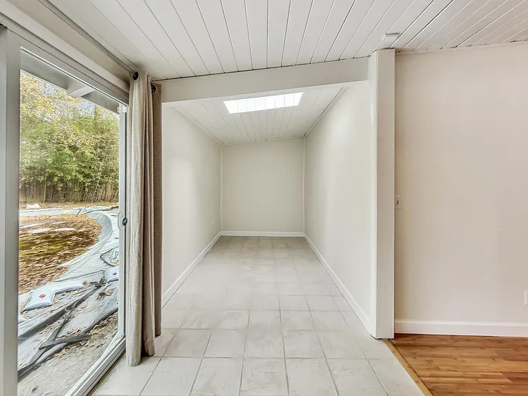 3121 Lynnray Dr — Photo 18