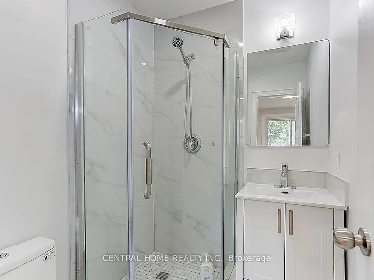 40 Sherwood Forest Dr #MAIN — Photo 12