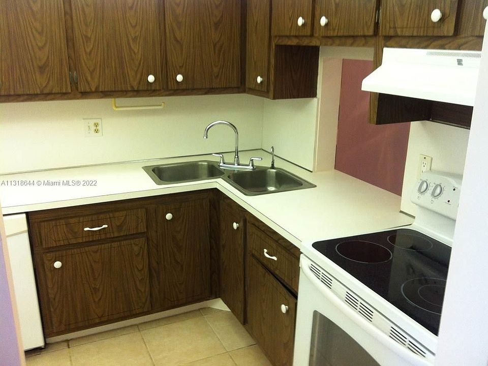 1st image of 6300 NW 62nd St APT 203