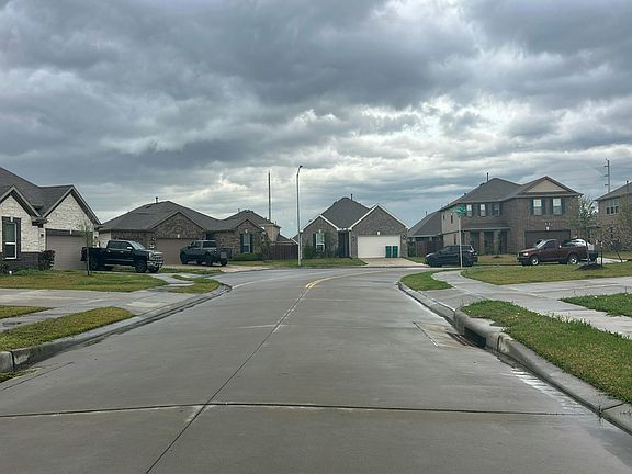 4th image of 1103 Black Rail St