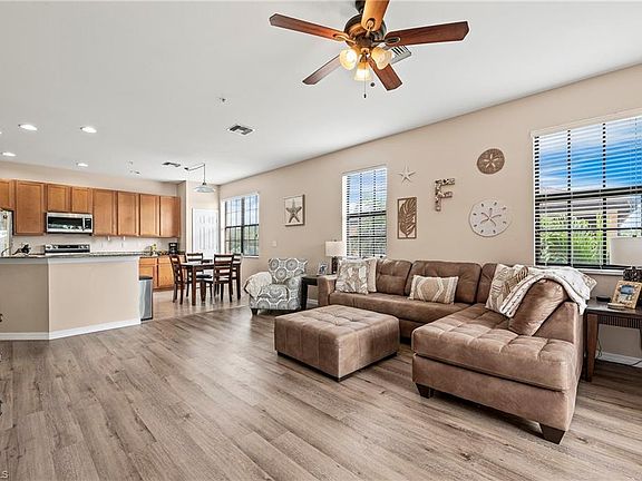 4th image of 3791 Pino Vista WAY #201