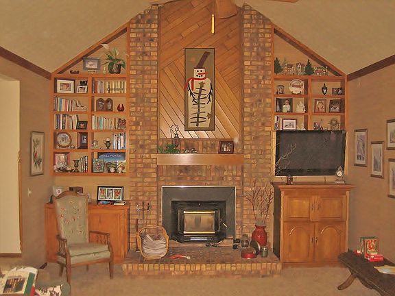 5th image of 794 Apple Blossom Ln