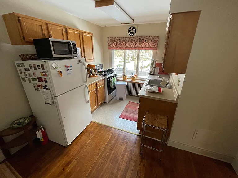 66 Beaver St #2 — Photo 4