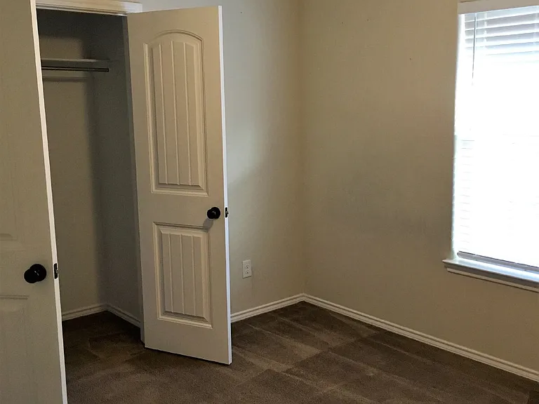 9309 Quitman Ave — Photo 10