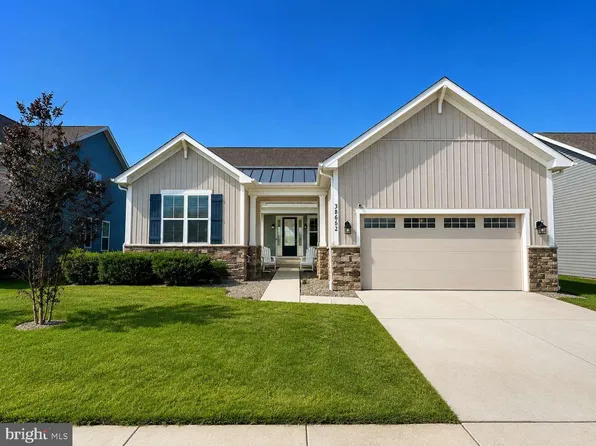 38652 Longs Chapel Ln, Millville, DE 19967