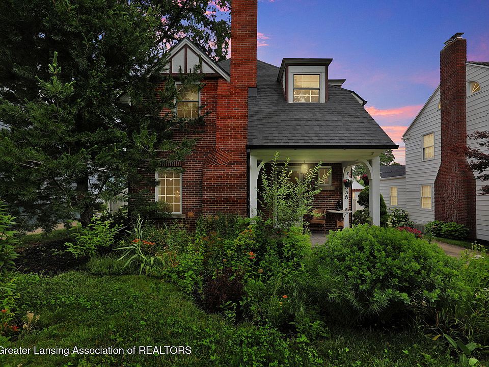 1st image of 336 University Dr