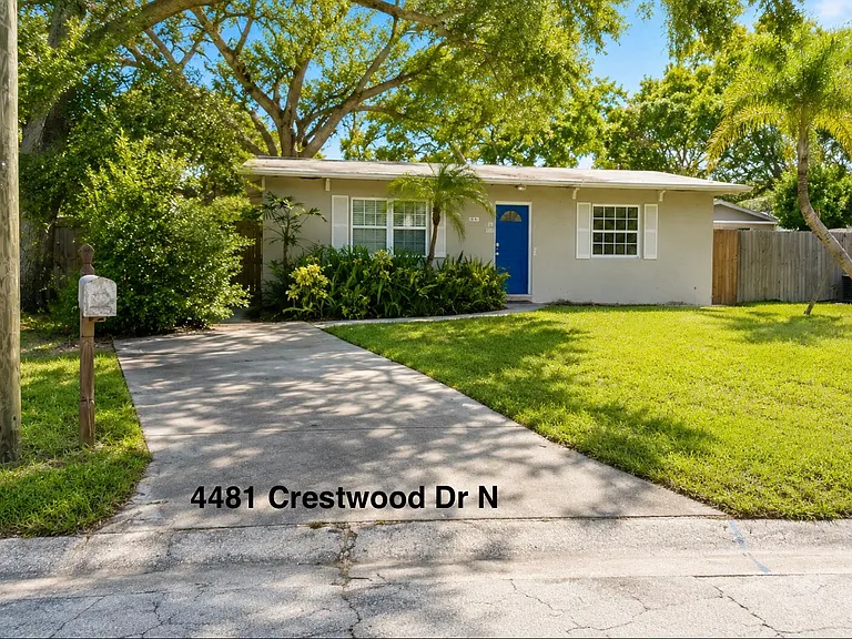 4481 Crestwood Dr N — Photo 1