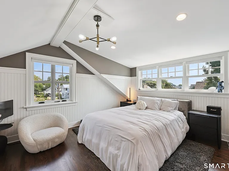 19 Middle Beach Rd — Photo 17