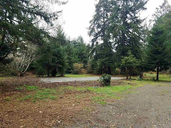 3rd image of 1855 Sunrise Ave