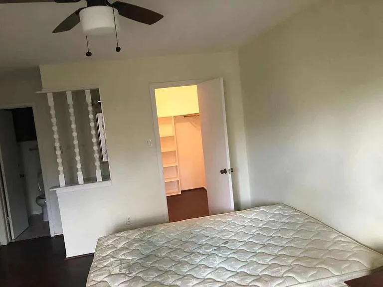 9009 Richmond Ave — Photo 8