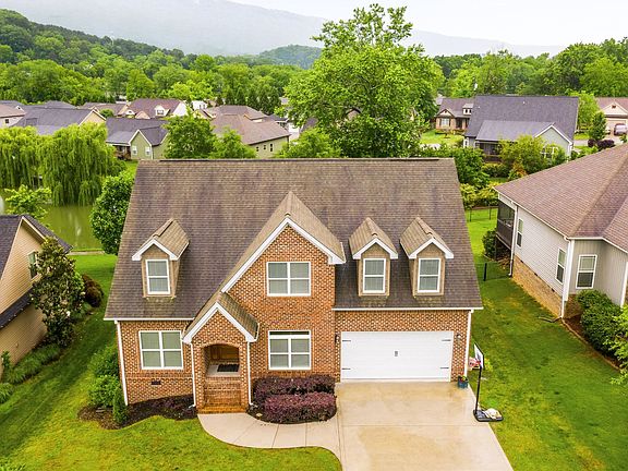 3rd image of 3653 Willow Lake Cir