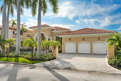 533 E Alexander Palm Rd Photo 1