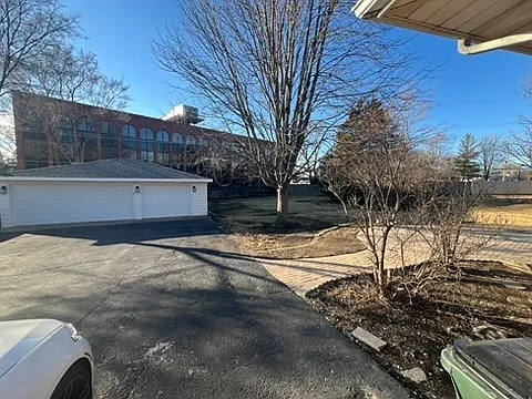 1S526 Nimitz Rd — Photo 16