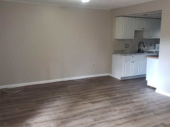 3rd image of 59 Longmeadow Dr #Basement