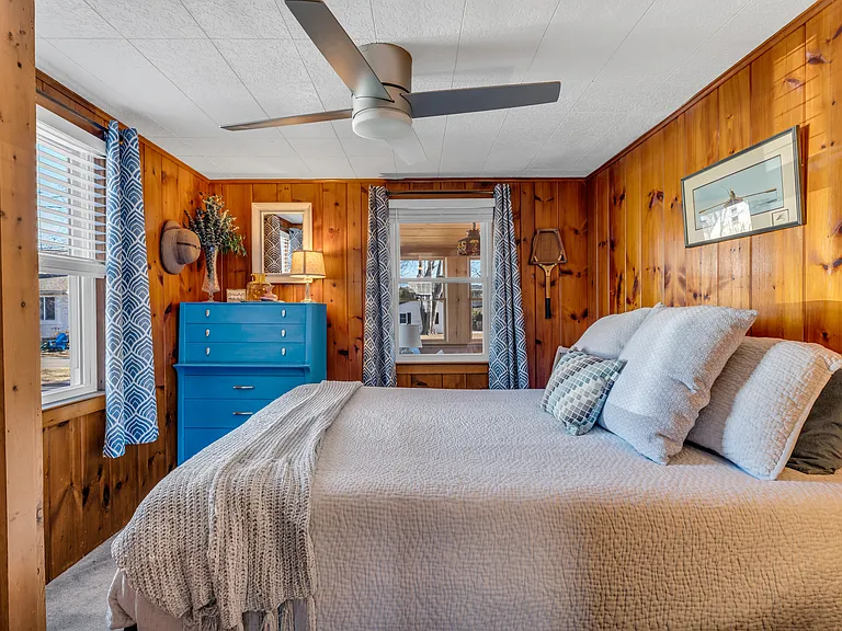 32 Bassett Ln — Photo 23