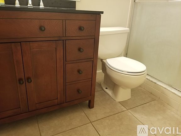 5th image of 2572 Emerson Dr SE