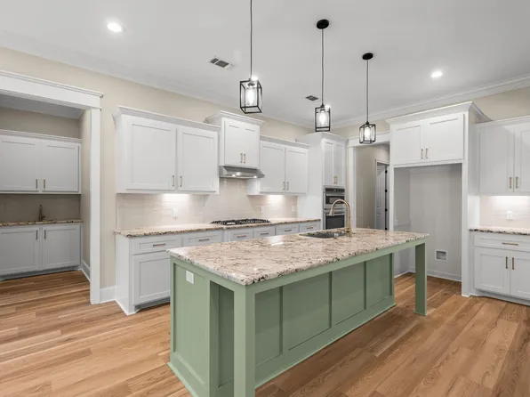 48 Buckskin Dr, Hattiesburg, MS 39402