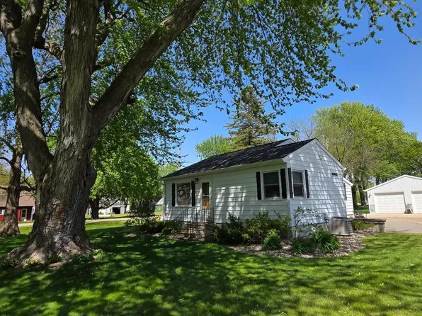 111 Hague Ave N, Hollandale, MN 56045