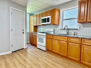 19 Baldwin Ave FLOOR 2, Jersey City, NJ 07304