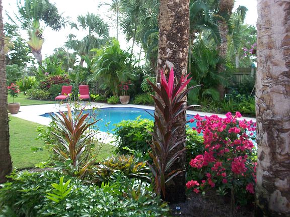 3rd image of 1420 N Lakeside Dr