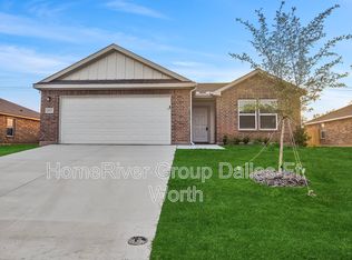 613 Jameson St, Springtown, TX 76082