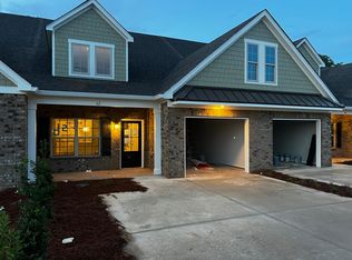 62 Merlin St, Opelika, AL 36801