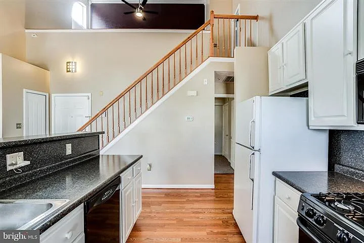 15602 Everglade Ln #301 — Photo 30
