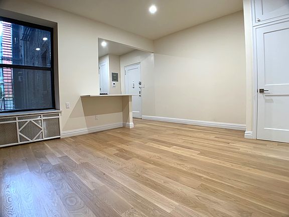 5th image of 151 E 81st St APT 1F