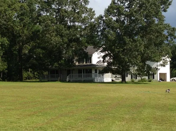 218 Yarbrough Ln, Claxton, GA 30417