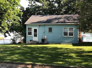 18351 Kickapoo Ln, Hudson, IL 61748