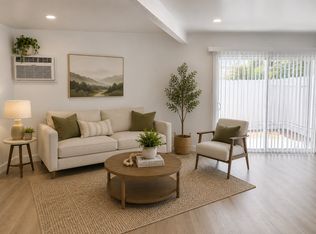 22109 Saticoy St #1, Canoga Park, CA 91304