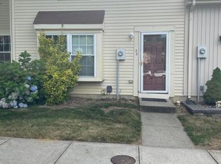 28 Berkeley Pl, Eatontown, NJ 07724