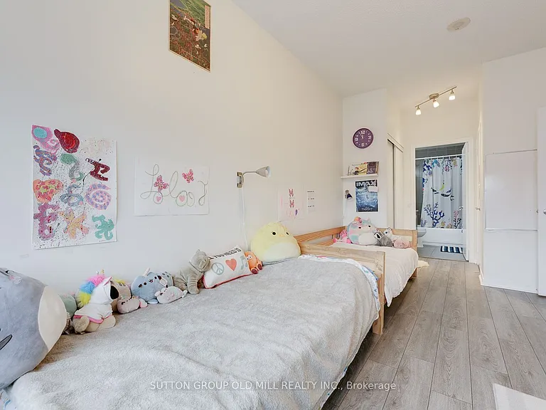 61 Heintzman St #308 — Photo 17