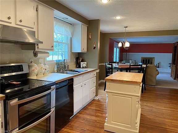 5th image of 924 Concord Dr